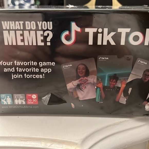 Tik Tok Addition Game What Do You Meme? New Sealed - Picture 3 of 5